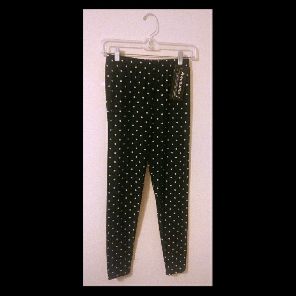 🎁Black leggings polka dots NWT! G8